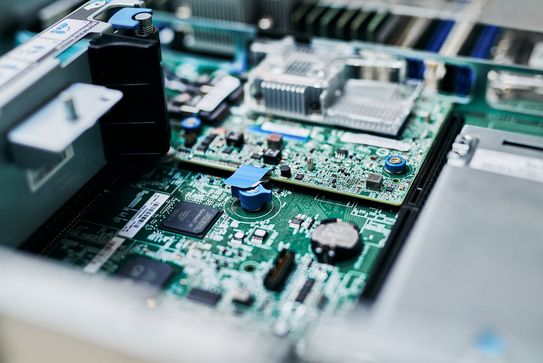 Einblick in eine geöffnete Hardware